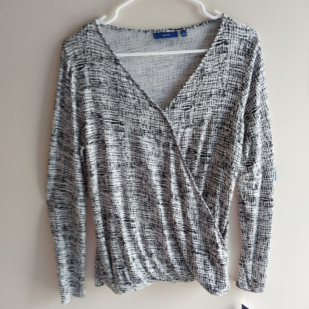 APT. 9 Black & White Soft Knit Tunic Wrap Top NWT